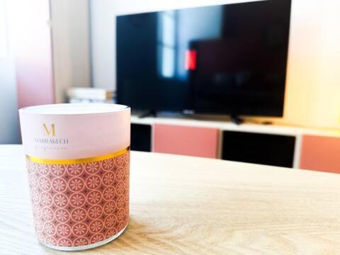 Food And Chill - Deux Appartements Hypercentre - 1 Theme Cinema - By Primo C0Nciergerie Tournus Exterior photo