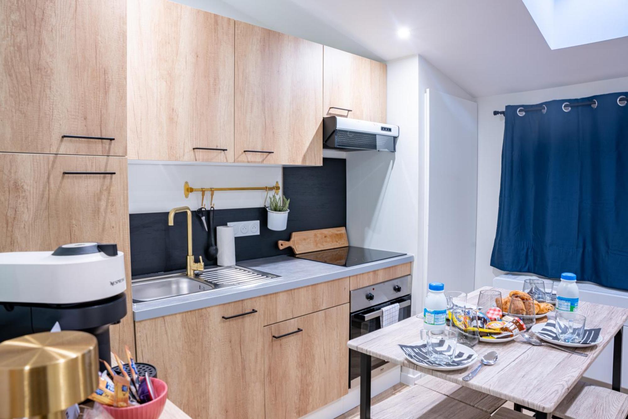 Food And Chill - Deux Appartements Hypercentre - 1 Theme Cinema - By Primo C0Nciergerie Tournus Exterior photo