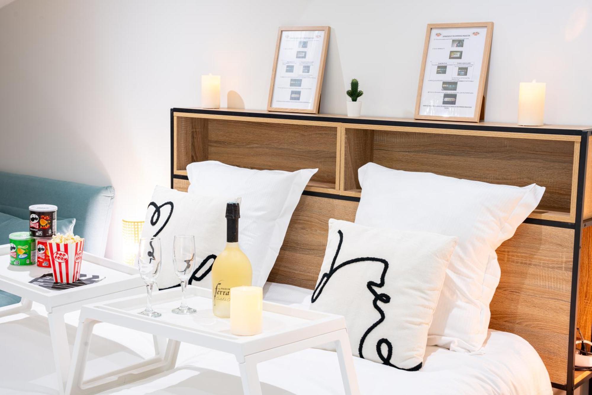 Food And Chill - Deux Appartements Hypercentre - 1 Theme Cinema - By Primo C0Nciergerie Tournus Exterior photo